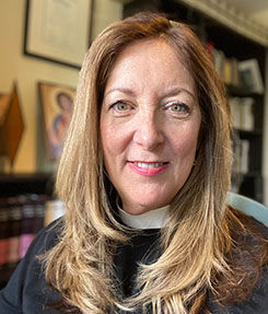 Jennifer McKenzie, MDiv