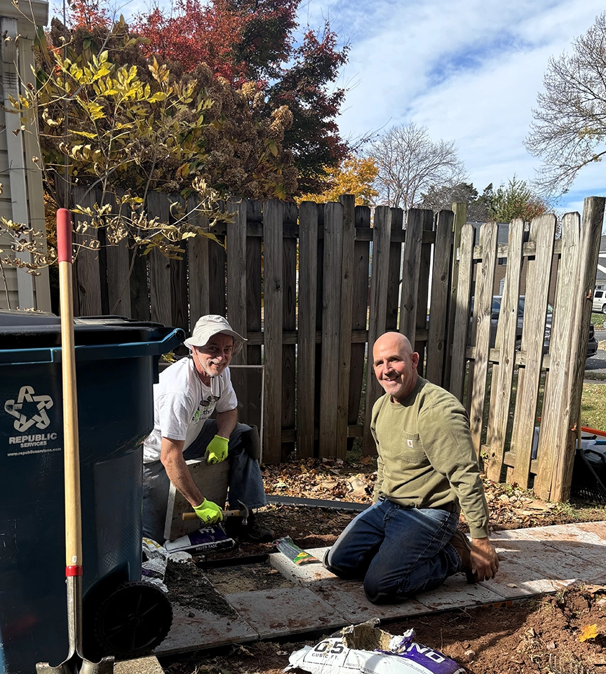 Volunteers from Fannie Mae lend a hand